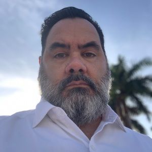 Meet your Posher, Julian